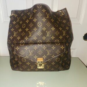 Louis Vuitton Monogram Canvas Métis Hobo